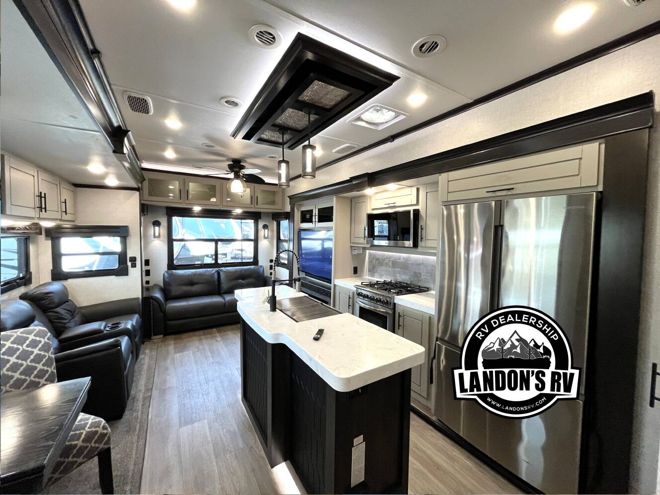 A photo of this 2021 Redwood REDWOOD 3901MB