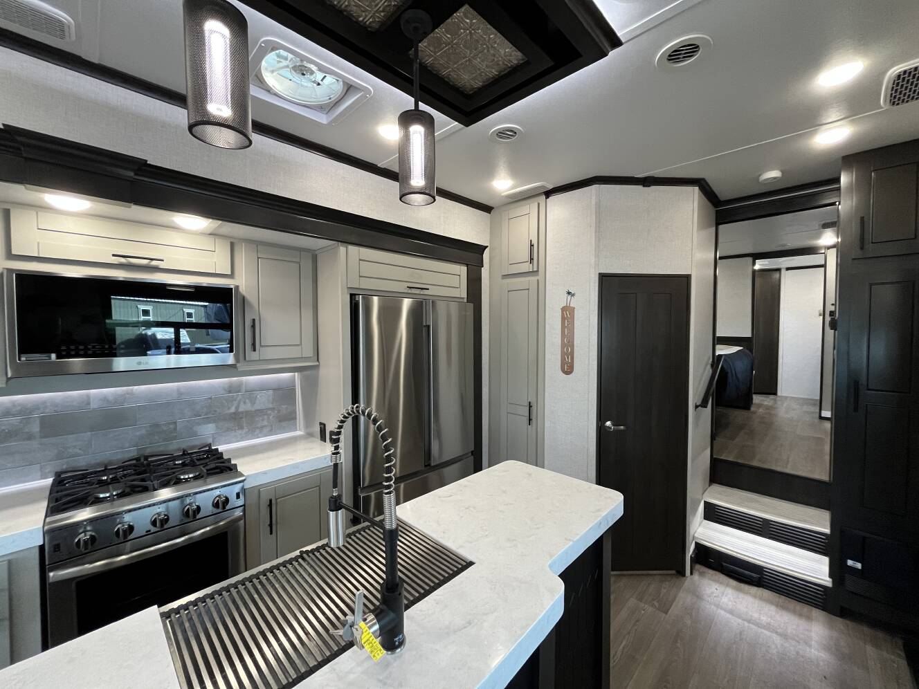 A photo of this 2021 Redwood REDWOOD 3901MB