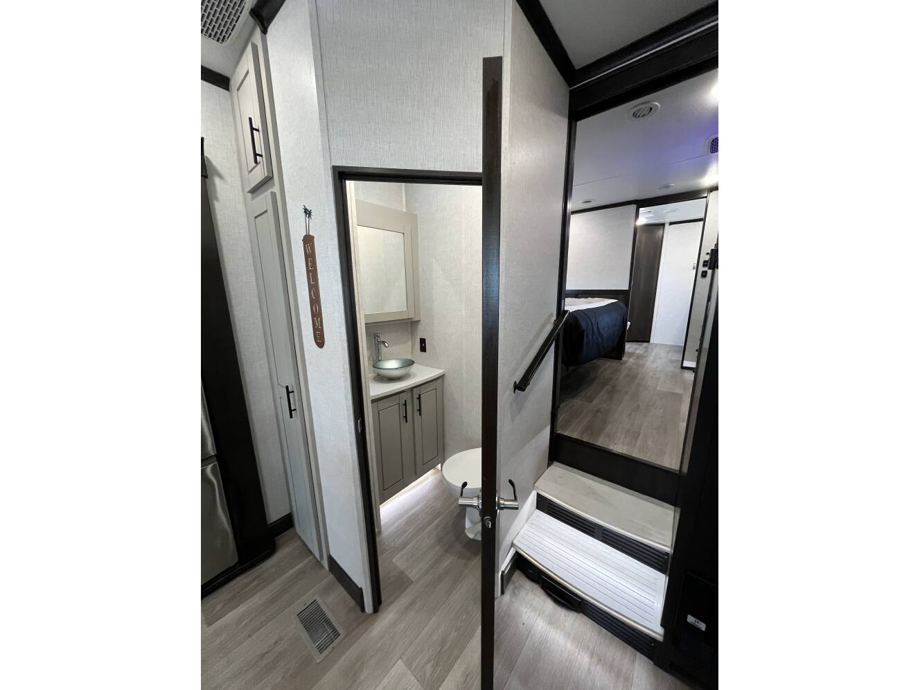 A photo of this 2021 Redwood REDWOOD 3901MB