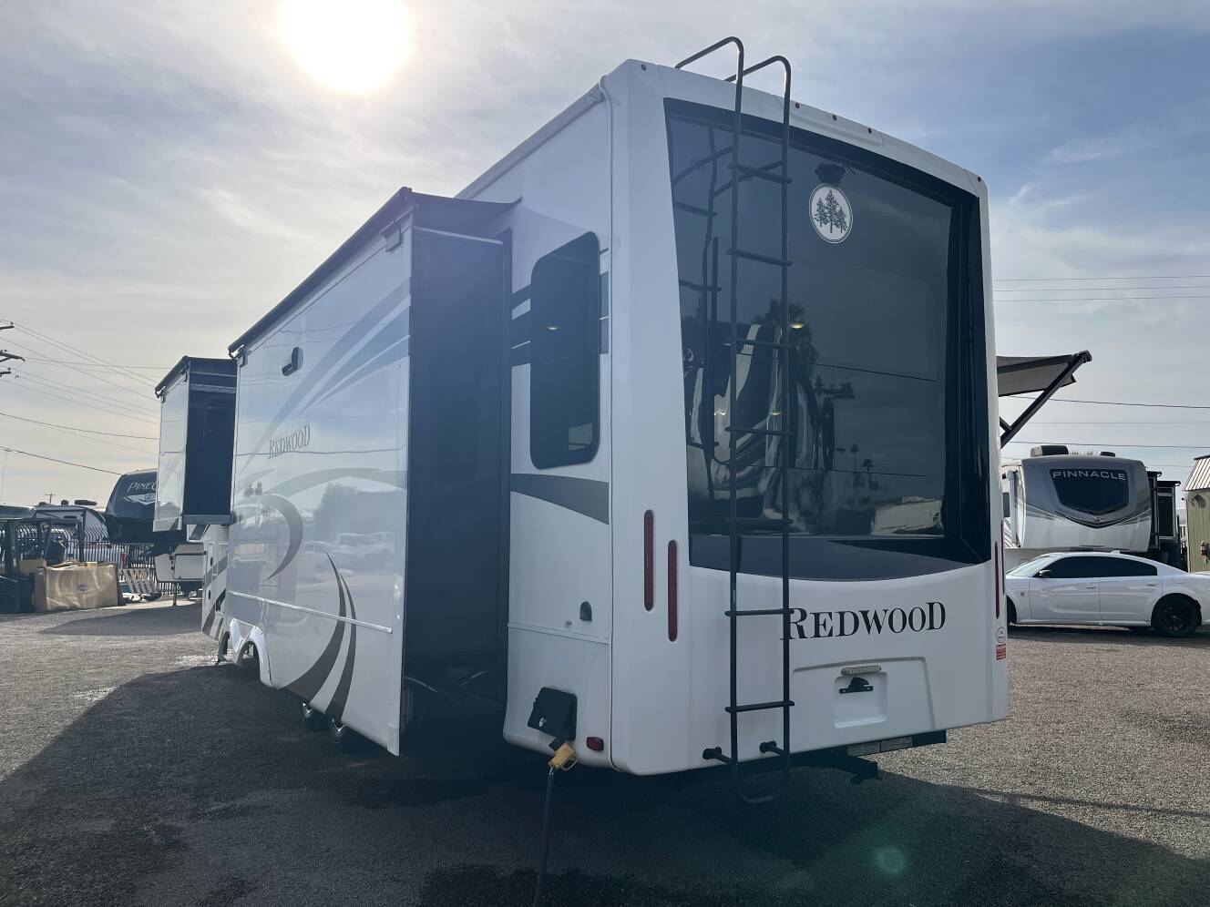 A photo of this 2021 Redwood REDWOOD 3901MB