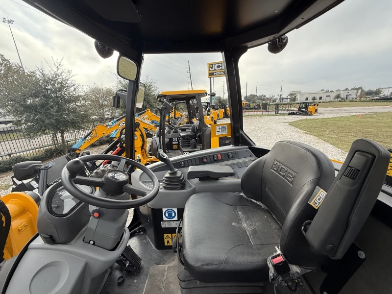 2025 JCB 409