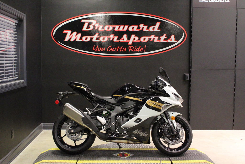 White Kawasaki Ninja ZX-4R Motorcycles For Sale - Cycle Trader