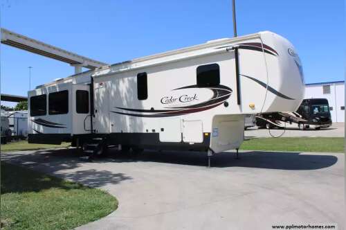 2020 Forest River Cedar Creek Silverback 37MBH in houston TX