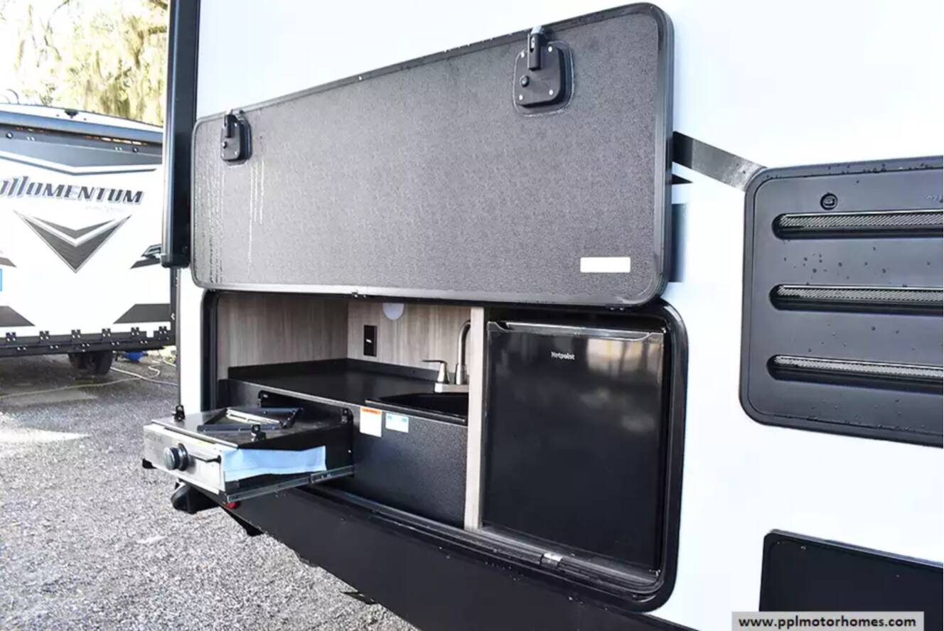 A photo of this 2022 Winnebago Minnie 2201MB