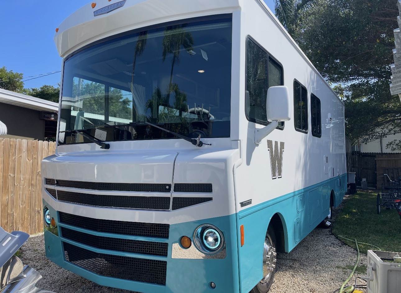 2015 Winnebago BRAVE 26A in key west FL