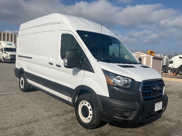 2022 FORD TRANSIT 350 in Earth City, MO