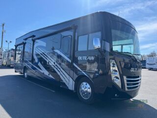 2022 THOR MOTOR COACH OUTLAW 38MB