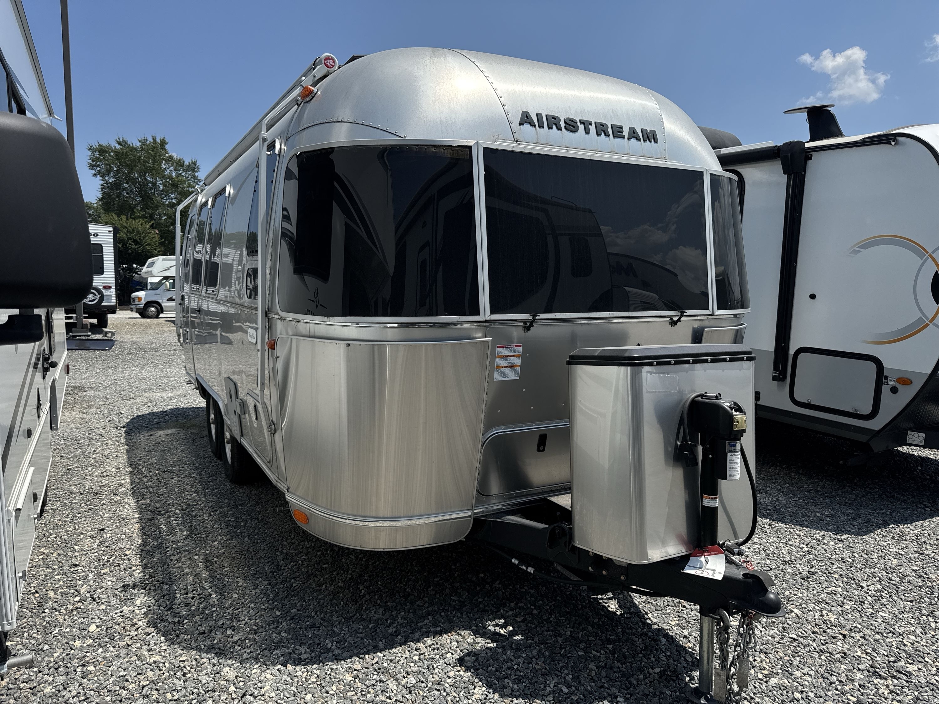 Airstream Flying Cloud 23FB RVs For Sale near Ashburn, VA - RV Trader