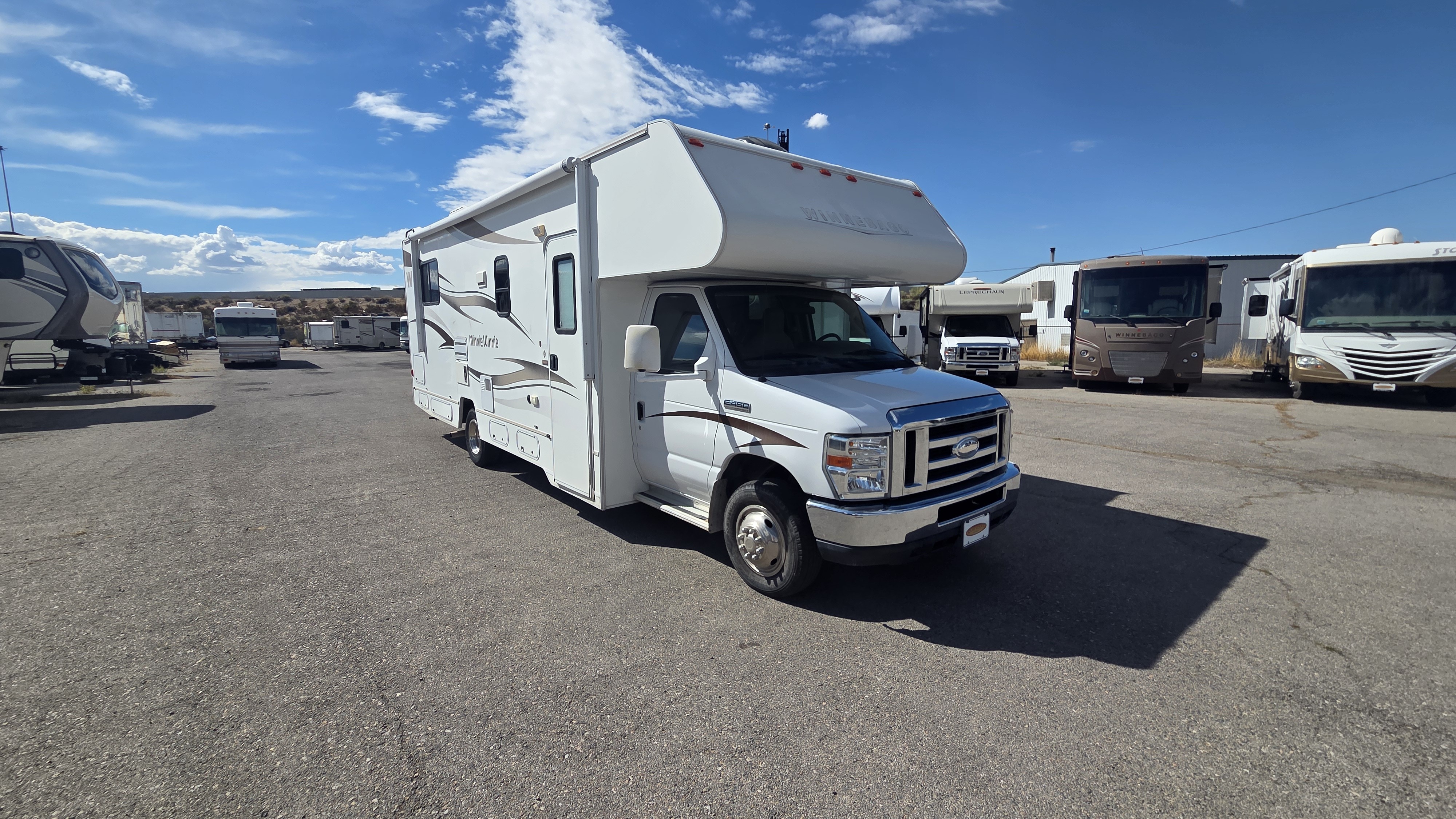 Used 2014 Winnebago Minnie Winnie 27Q For Sale in Salt Lake City, UT ...