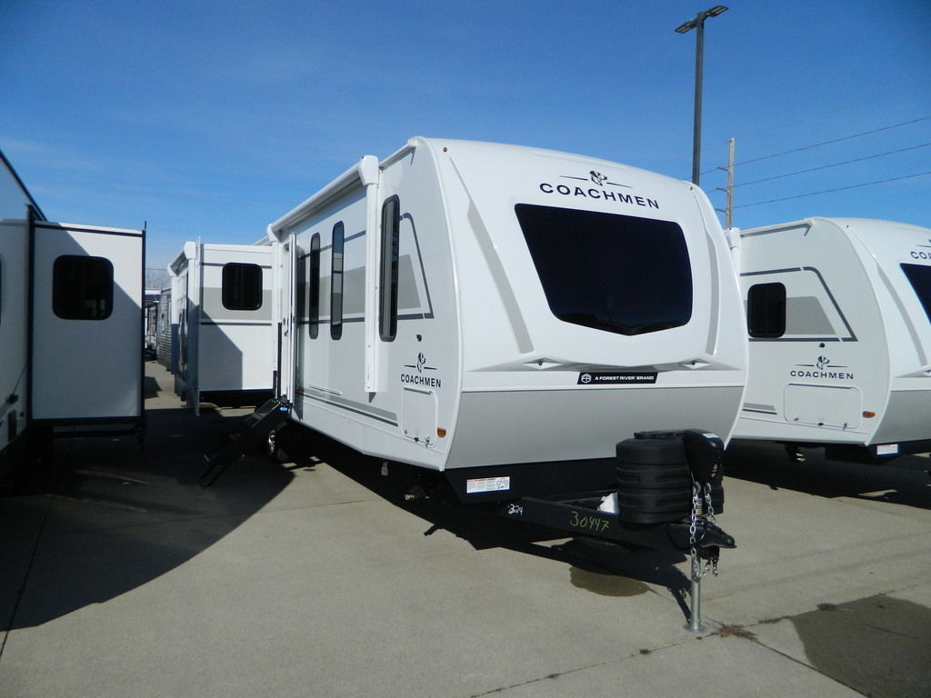 New 2025 Coachmen Freedom Express Ultra Lite 324RLDS For Sale in