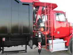 2016 WESTERN STAR 4700SB CONVENTIONAL FASSI CRANE (NEW) GRAPPLE SAW & 24.5' DEBRIS HAUL BODY