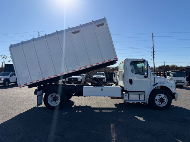 2018 FREIGHTLINER M2 REG CAB 16' CHIPPER in Norwalk, CA