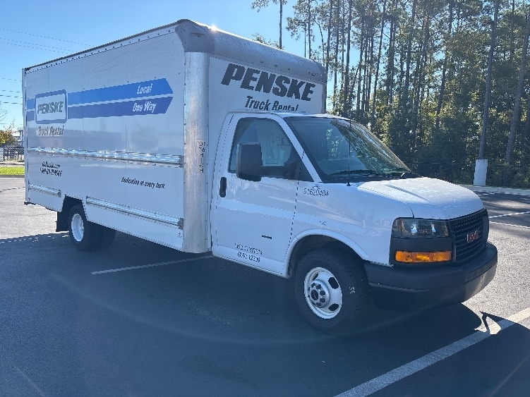 2021 GMC SAVANA in Clackamas, OR