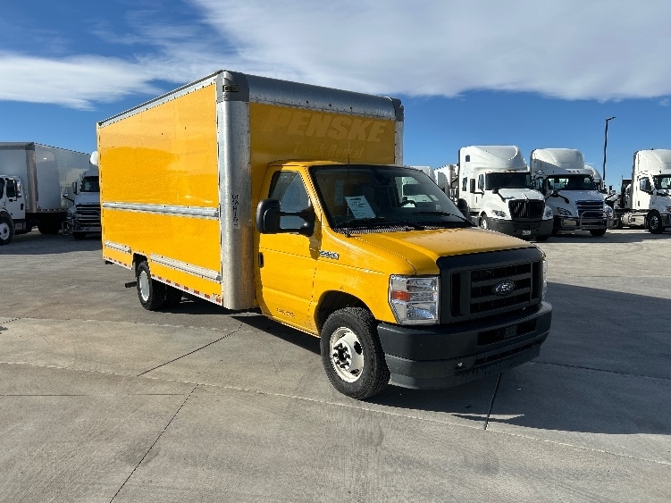 2022 FORD ECONOLINE in Kansas City, MO
