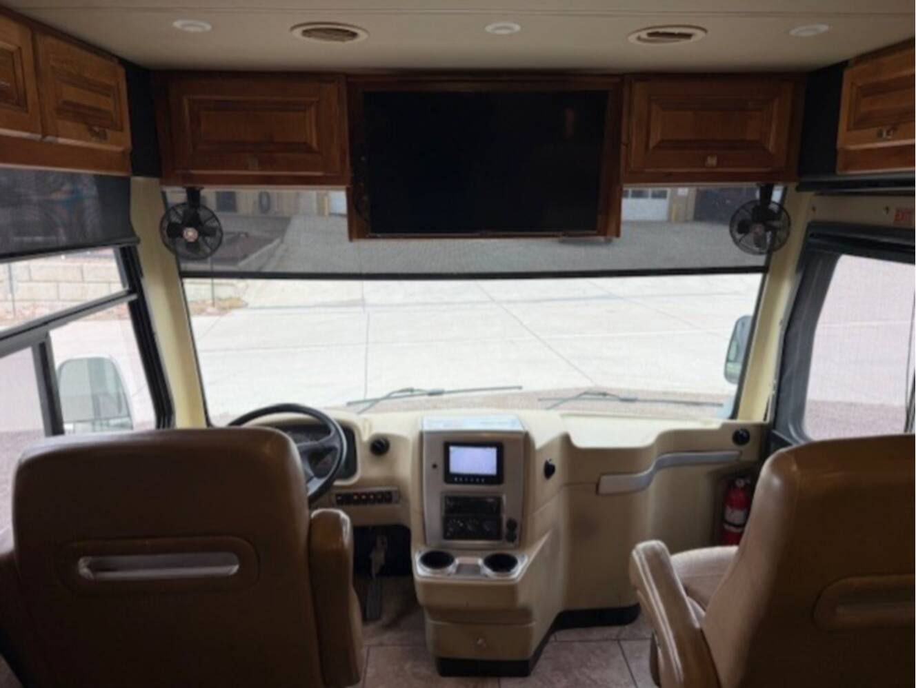 A photo of this 2015 Tiffin Motorhomes ALLEGRO