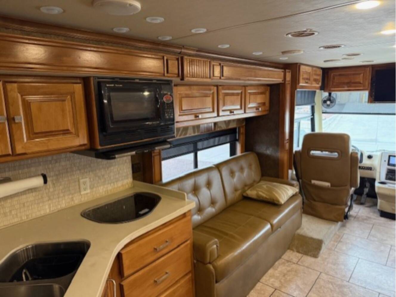 A photo of this 2015 Tiffin Motorhomes ALLEGRO