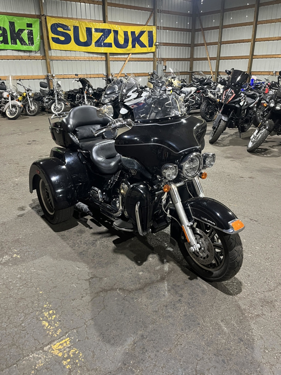 あき 美品 TRICKSTAR IKAZUCHI スリップオンマフラー ZX-4R TRICK STAR