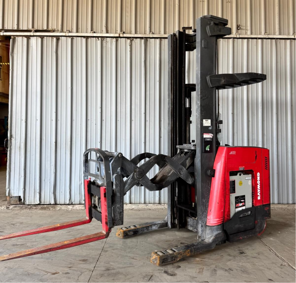 2006 Raymond Corporation 740-DR32TT in Bristol, PA