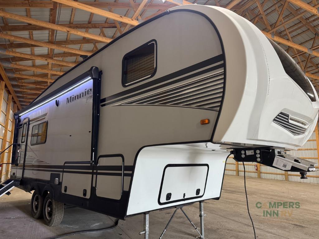 2019 Winnebago Minnie Plus M-25RKS in sewell NJ