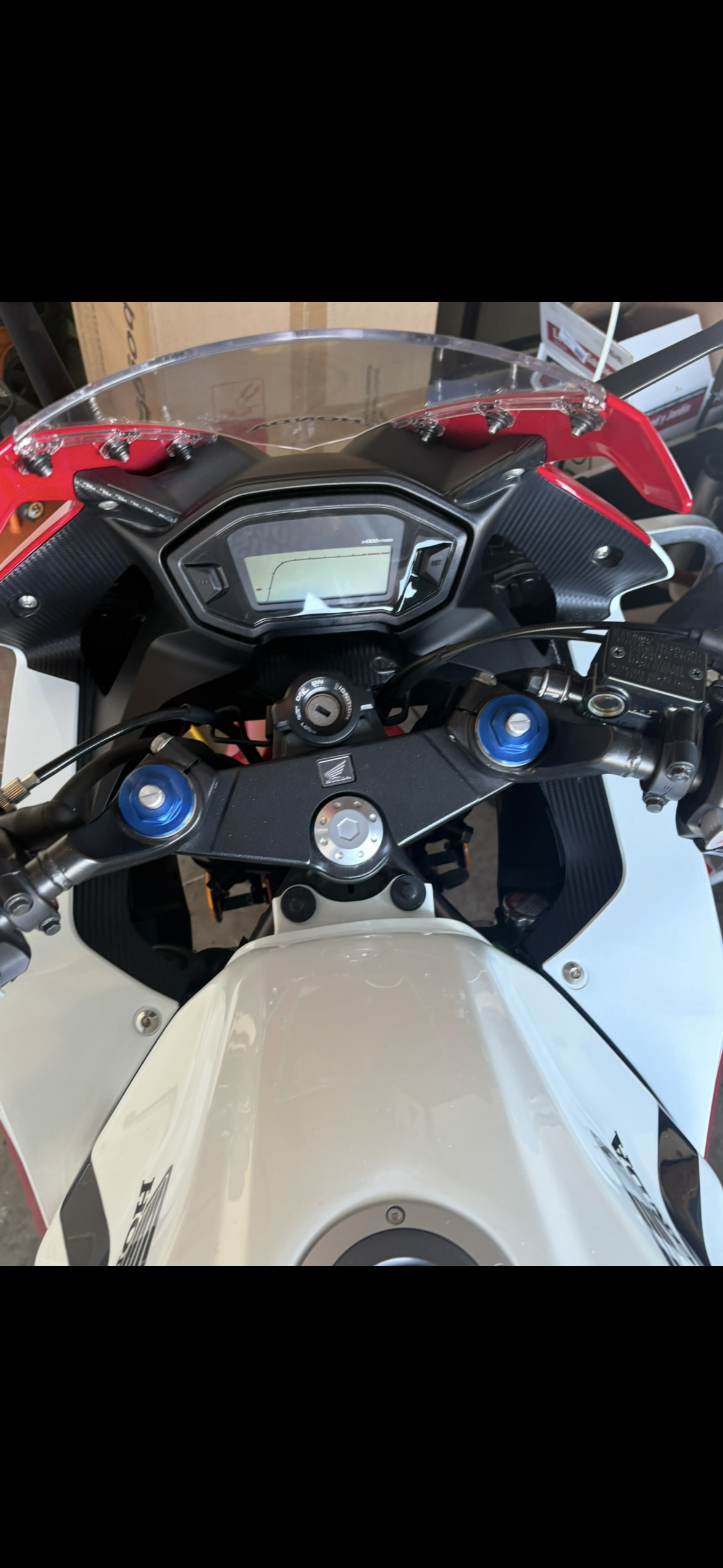 Silver Can-Am,honda,indian,yamaha Ryker Rally Sportbike