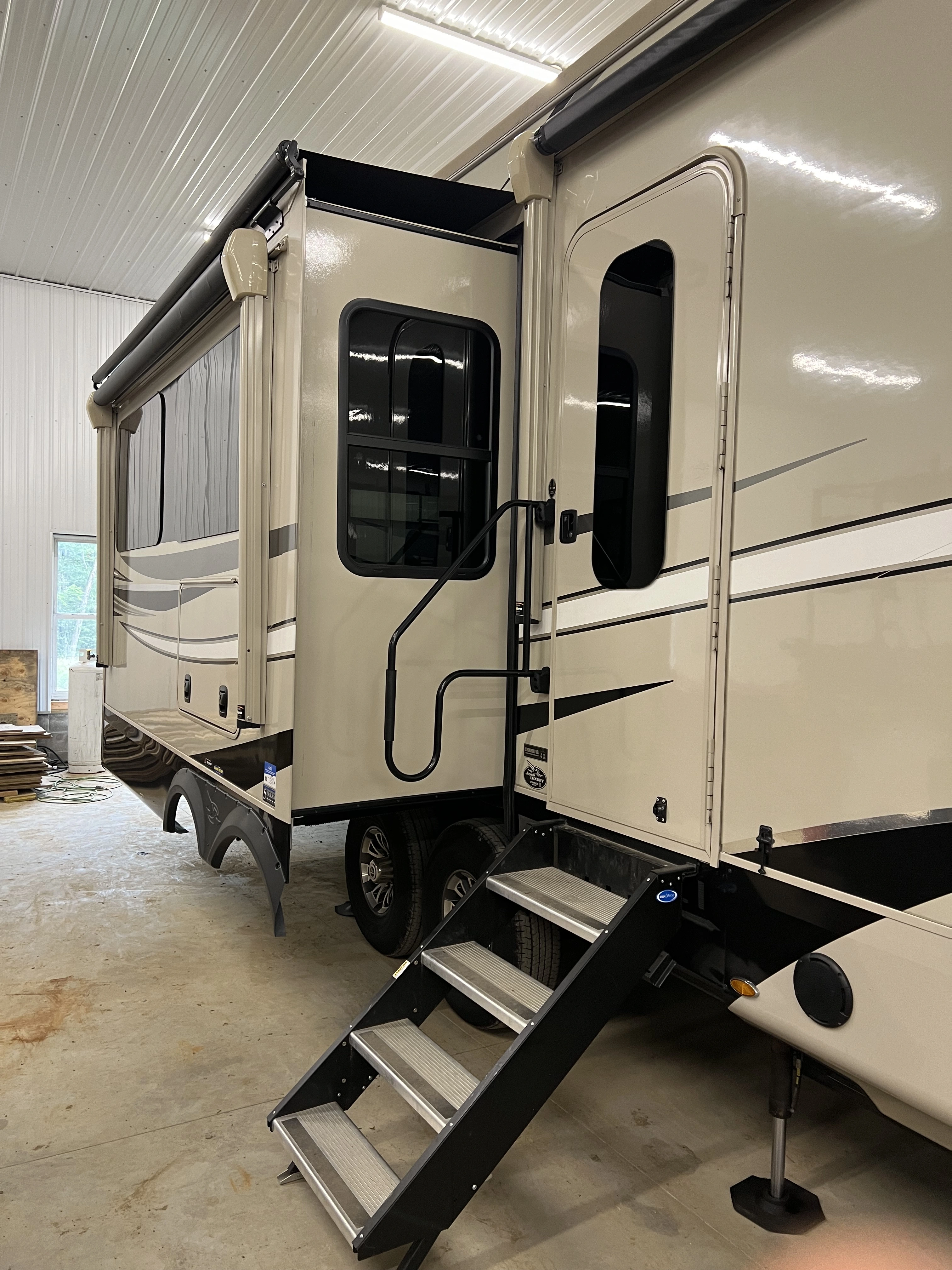 2021 Jayco PINNACLE 37MDQS RV