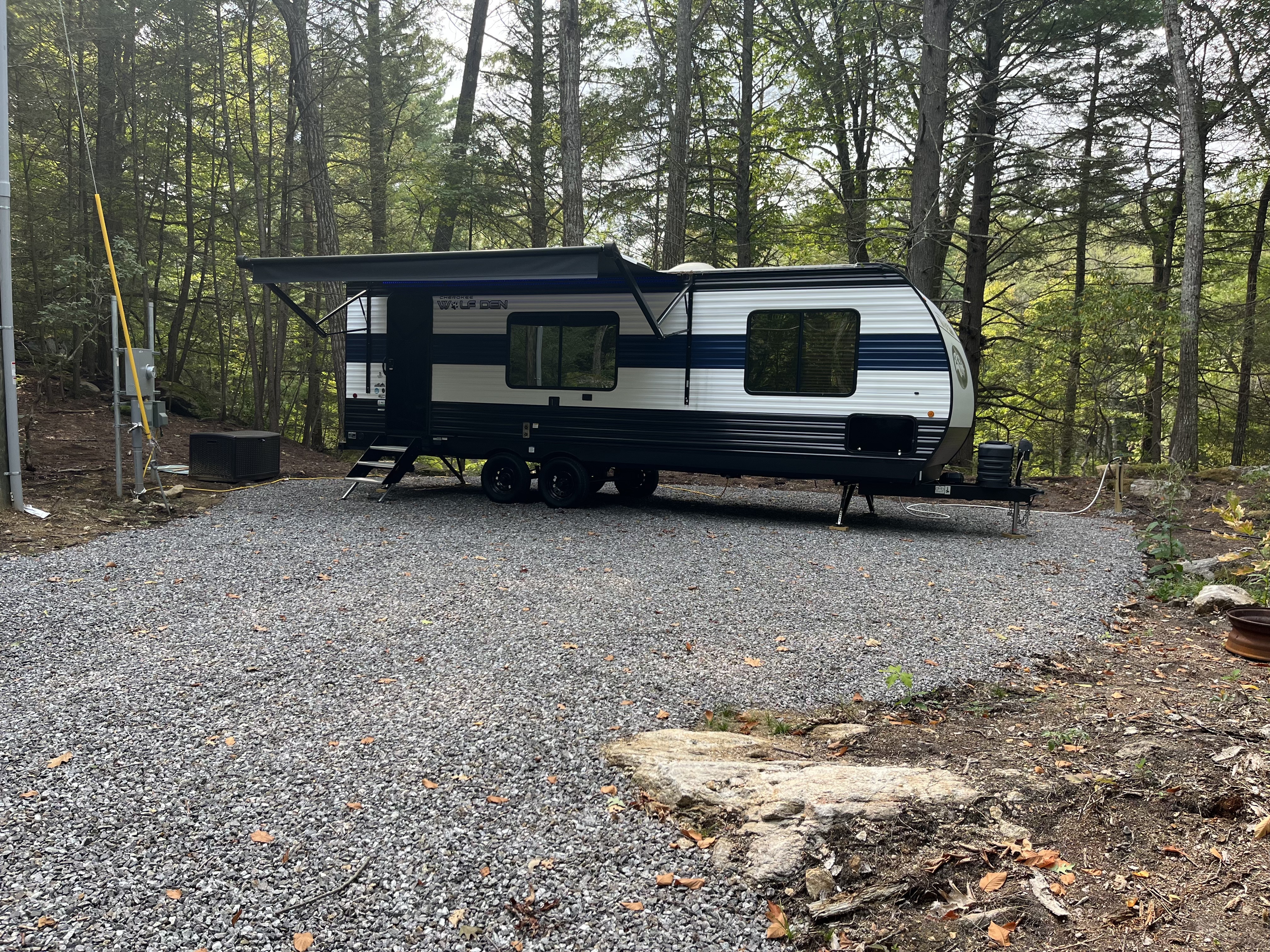 2024 Forest River CHEROKEE WOLF DEN 232MB RV