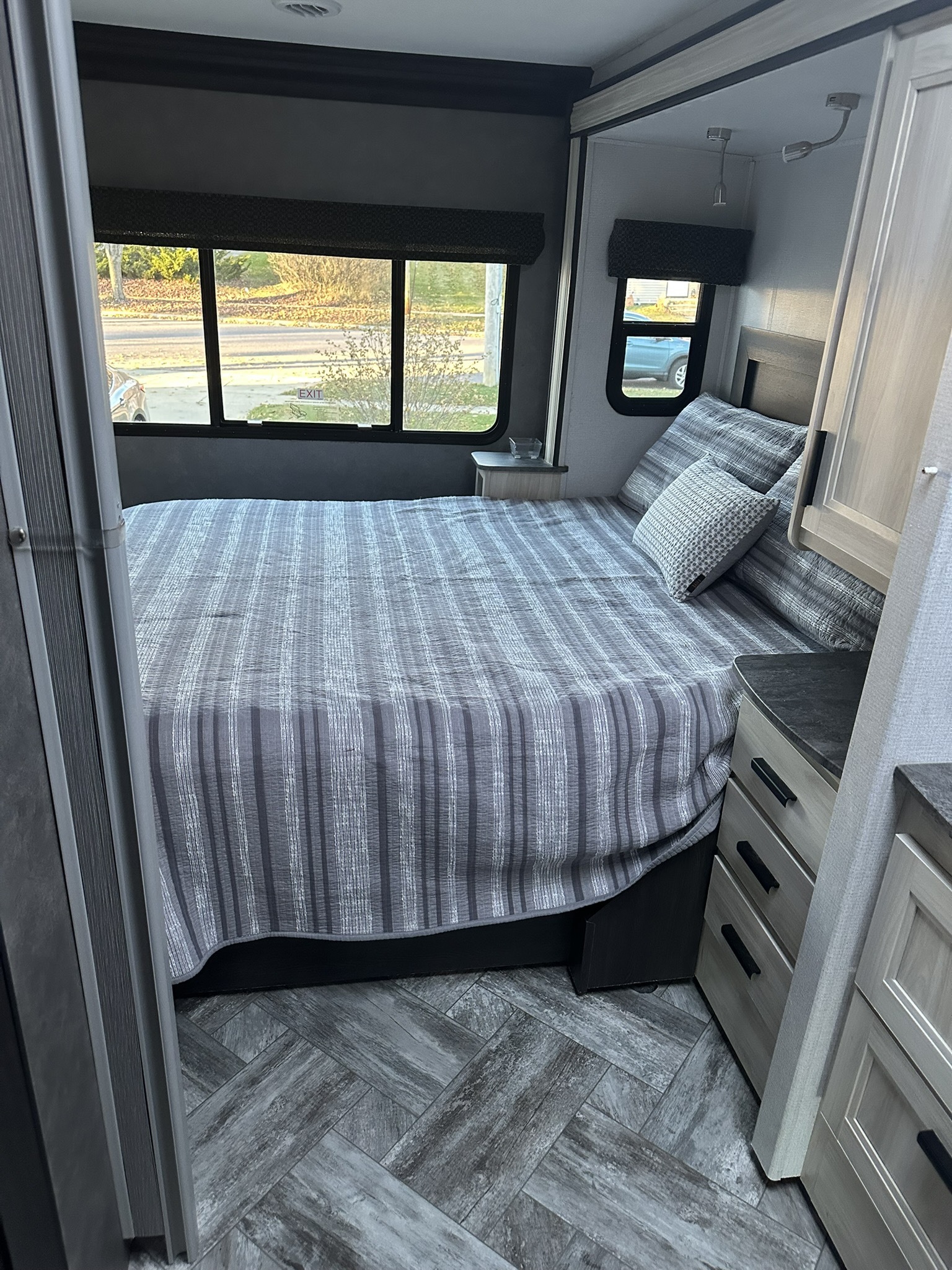 2022 Forest River SUNSEEKER CLASSIC 3050S in portage WI