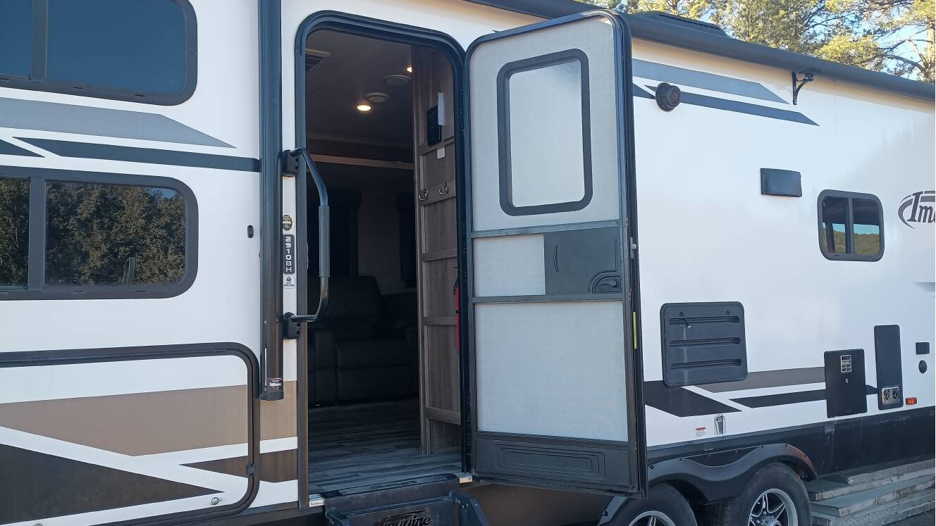 A photo of this 2021 Grand Design IMAGINE 2910BH