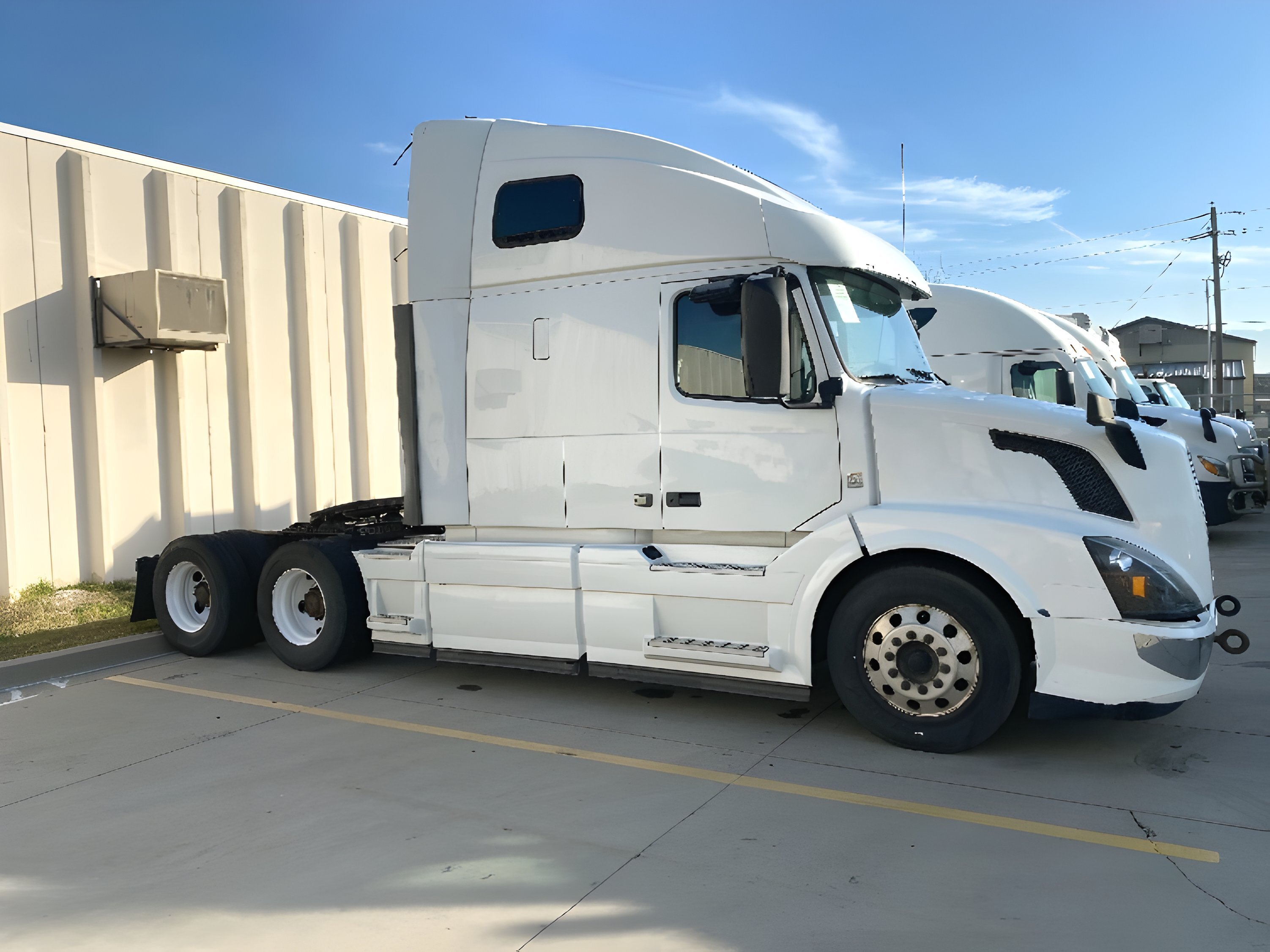 2016 VOLVO VNL64T670 in Salt Lake City, UT