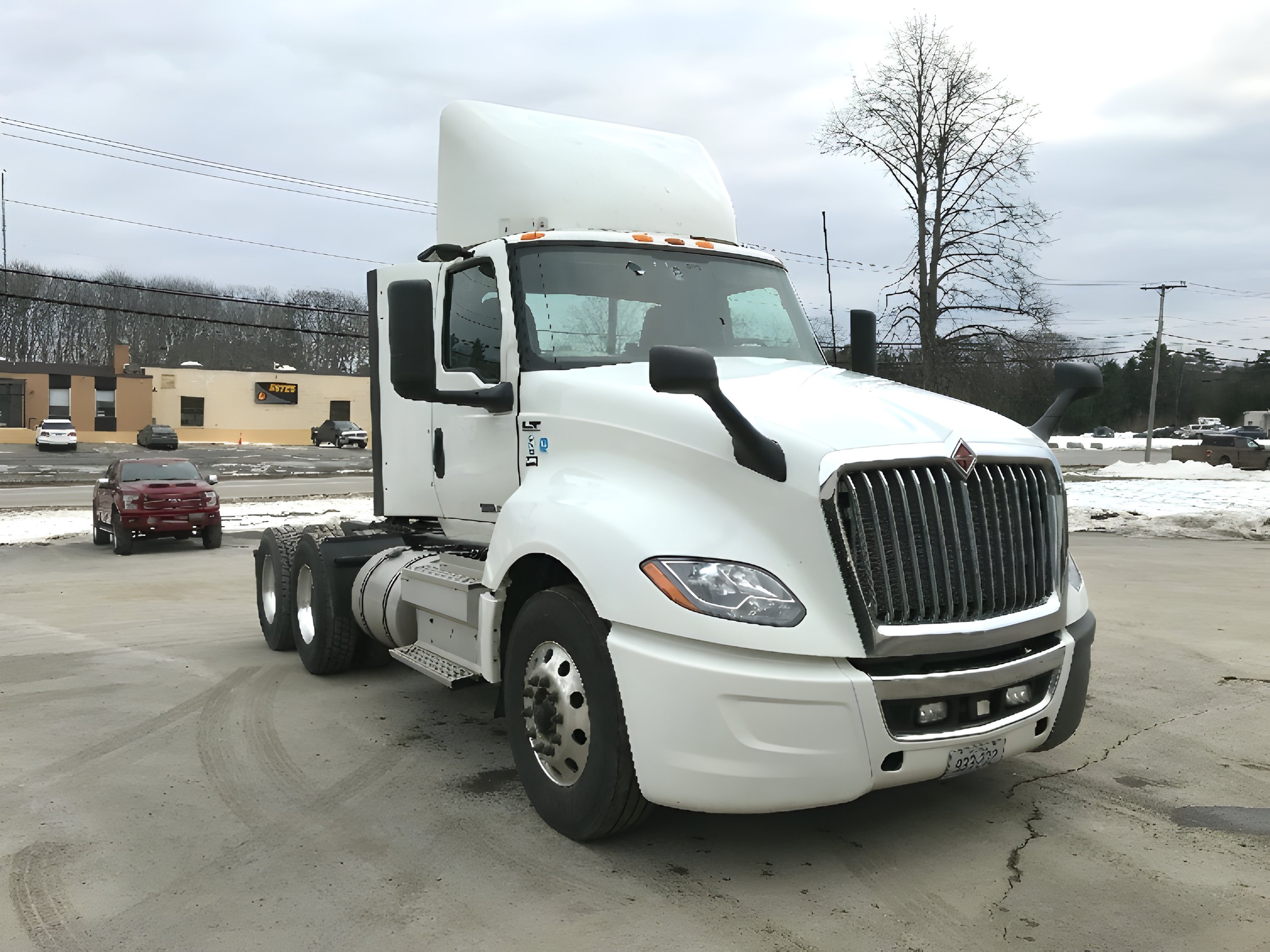2020 INTERNATIONAL LT625 in Londonderry, NH