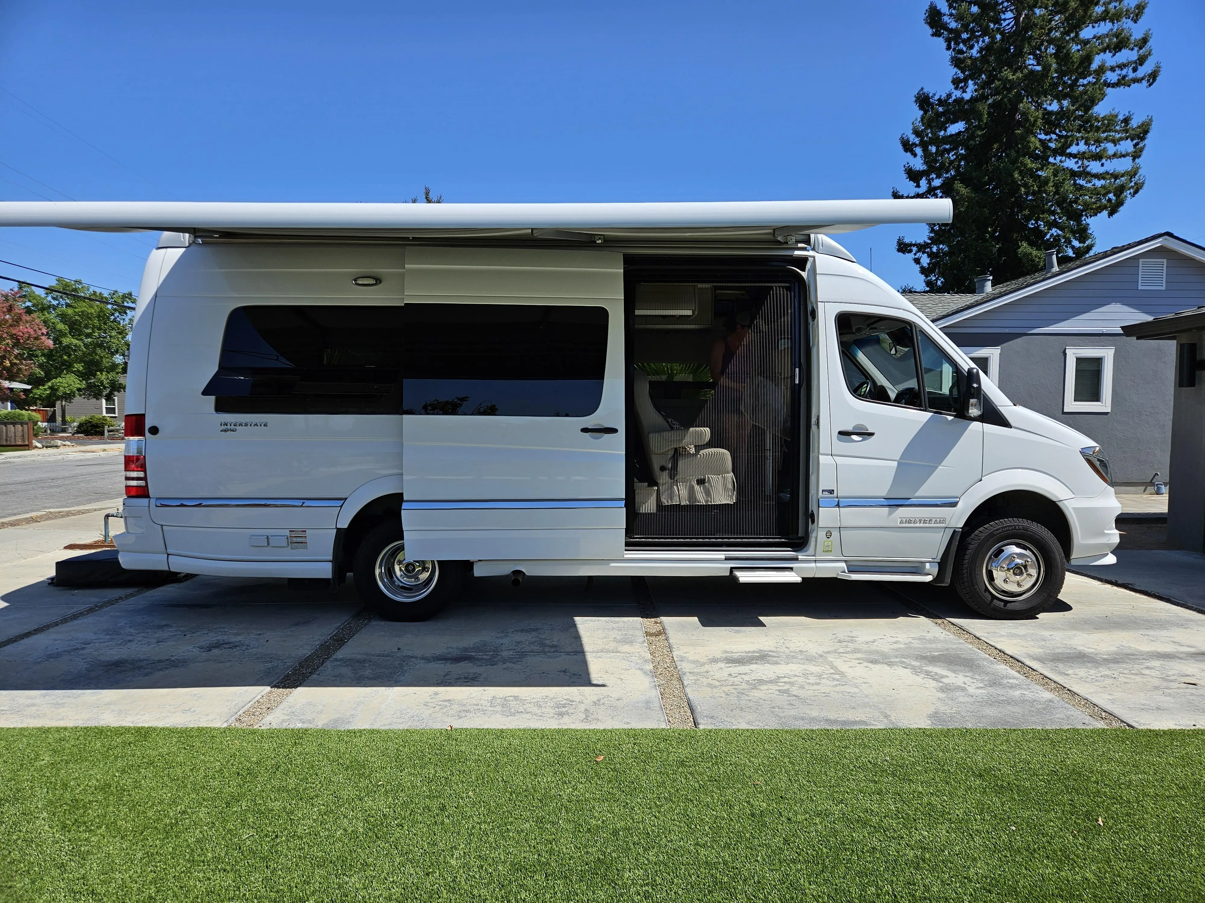 2018 Airstream INTERSTATE 24GL 4X4 RV