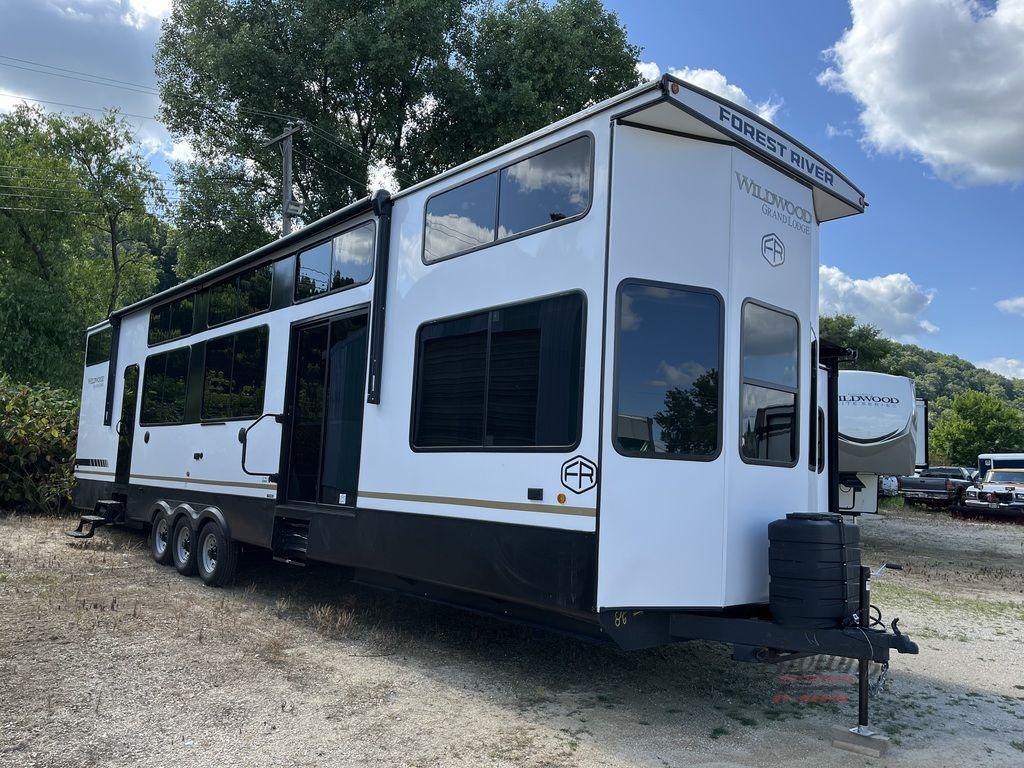 2025 Forest River Rv Wildwood Grand Lodge 44VIEW RV