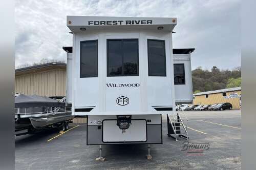 2025 Forest River Rv Wildwood Heritage Glen ROOST43 in guttenberg IA