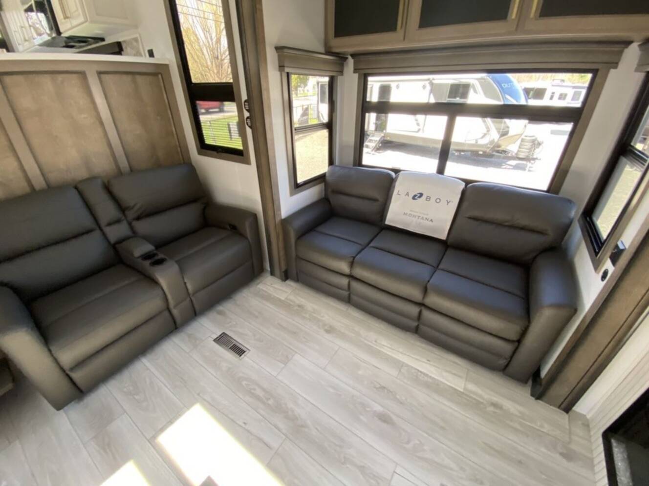 A photo of this 2025 Keystone Rv Montana 3901RK