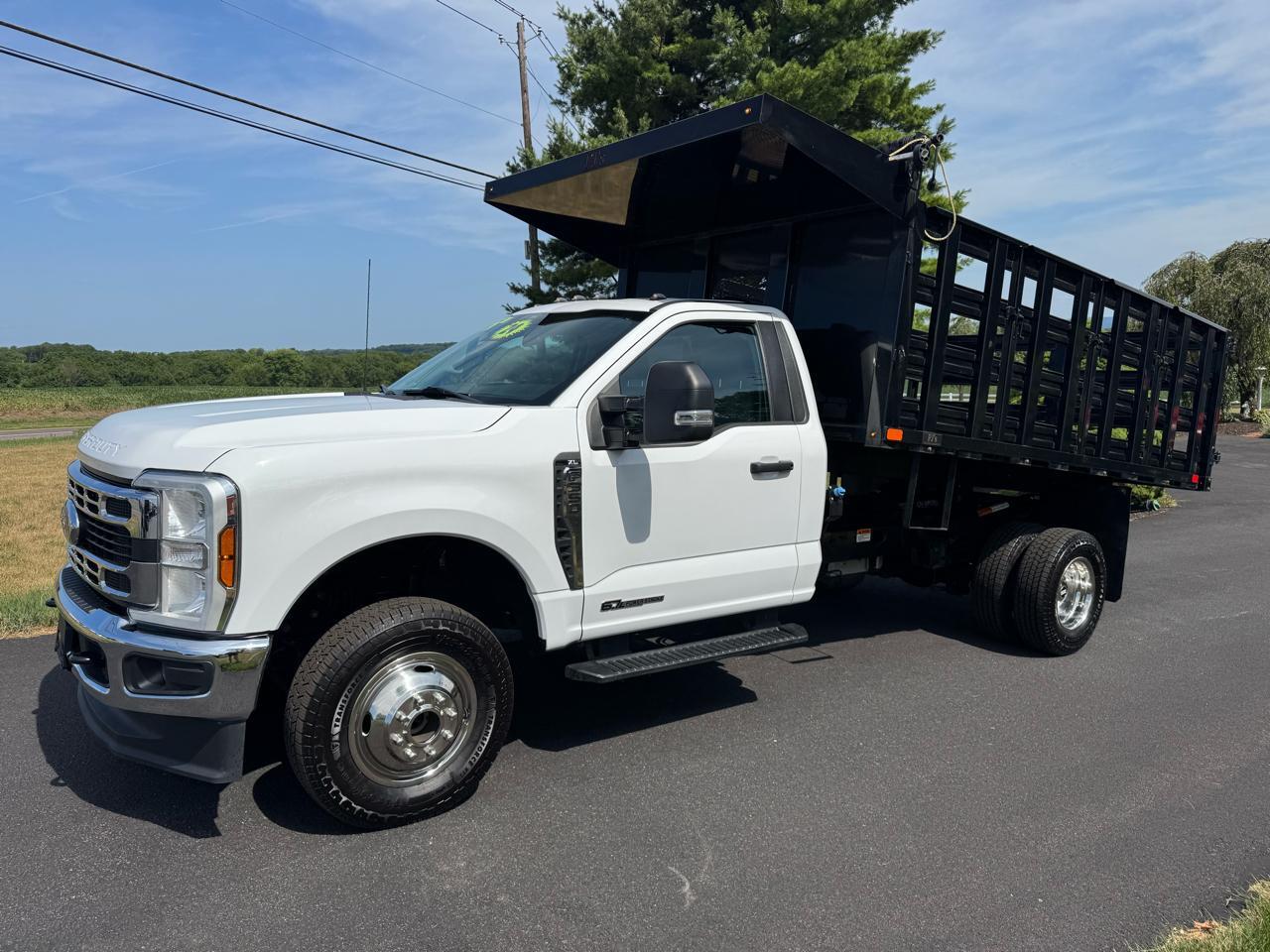 2024 FORD F350 in Orefield, PA