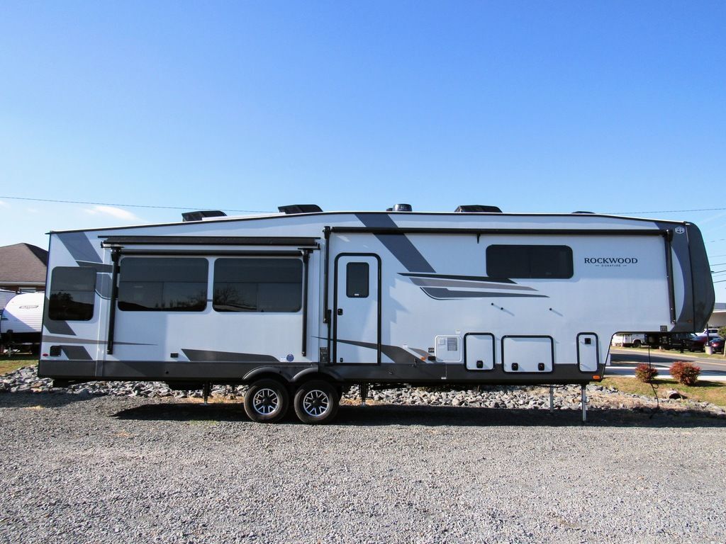 Forest River Rockwood Signature Fifth Wheels For Sale - RV Trader
