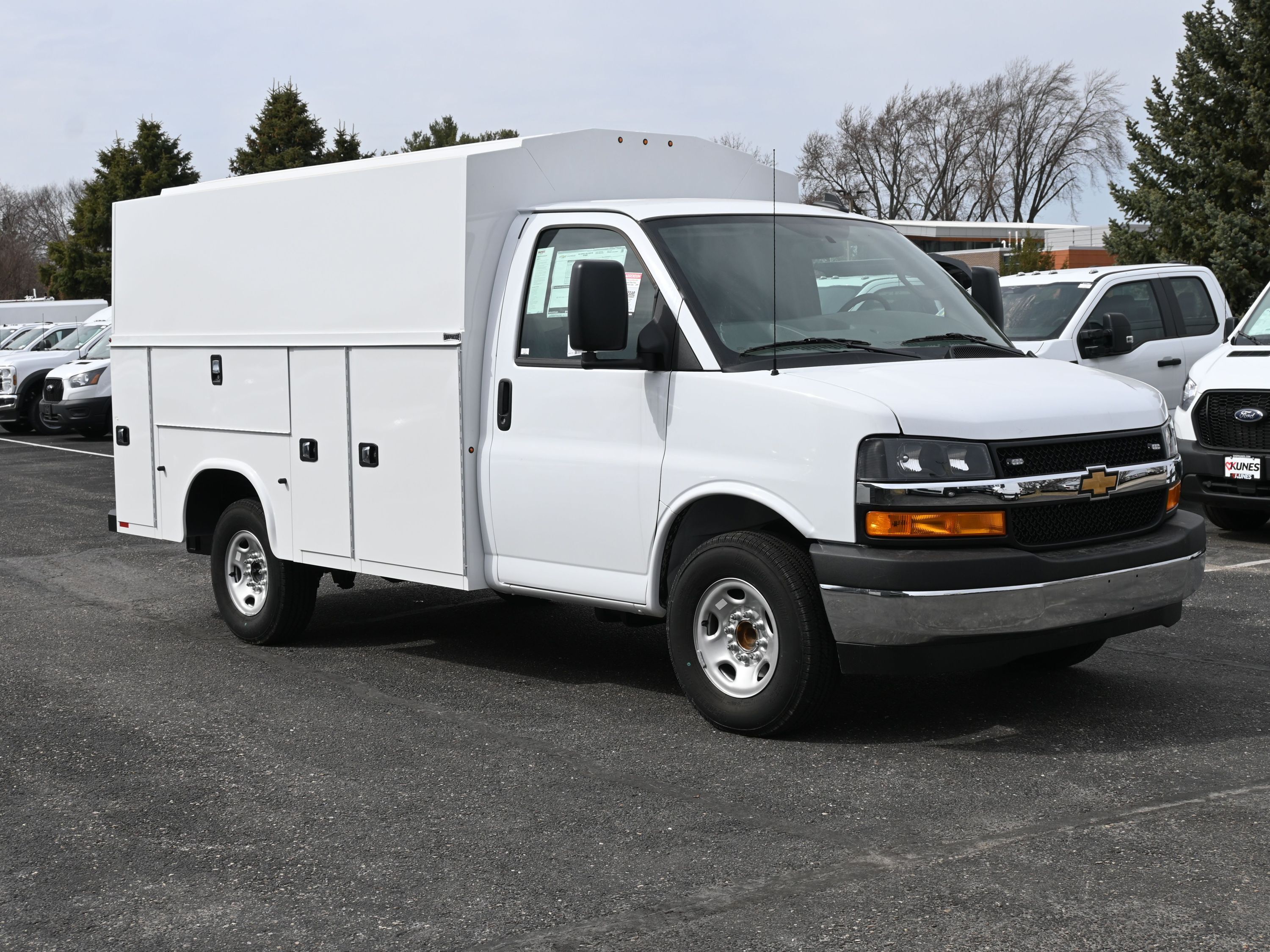 2024 CHEVROLET EXPRESS G3500 in Delavan, WI