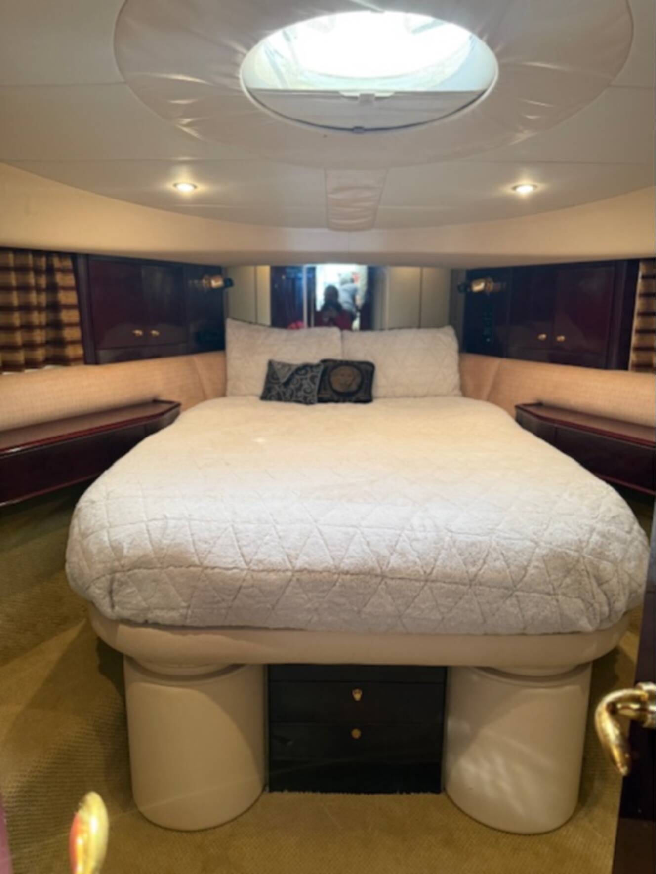 A photo of this 1996 Princess Princess 62