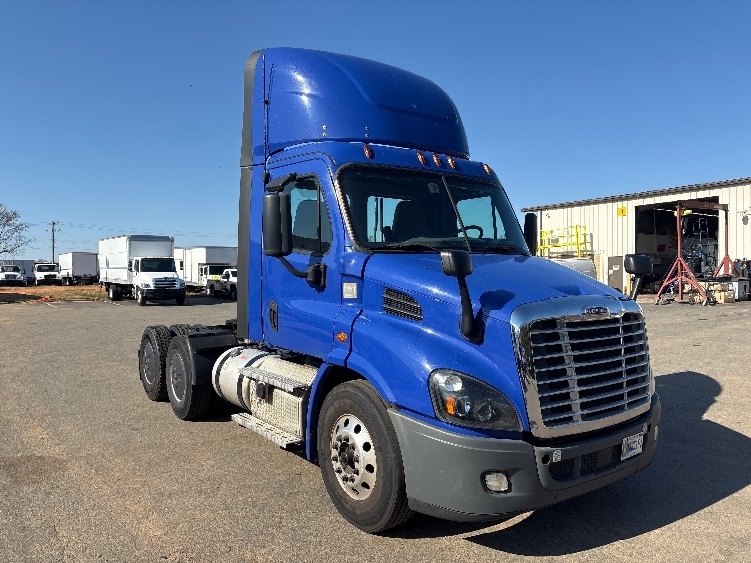 2020 FREIGHTLINER CASCADIA 113 in Mebane, NC