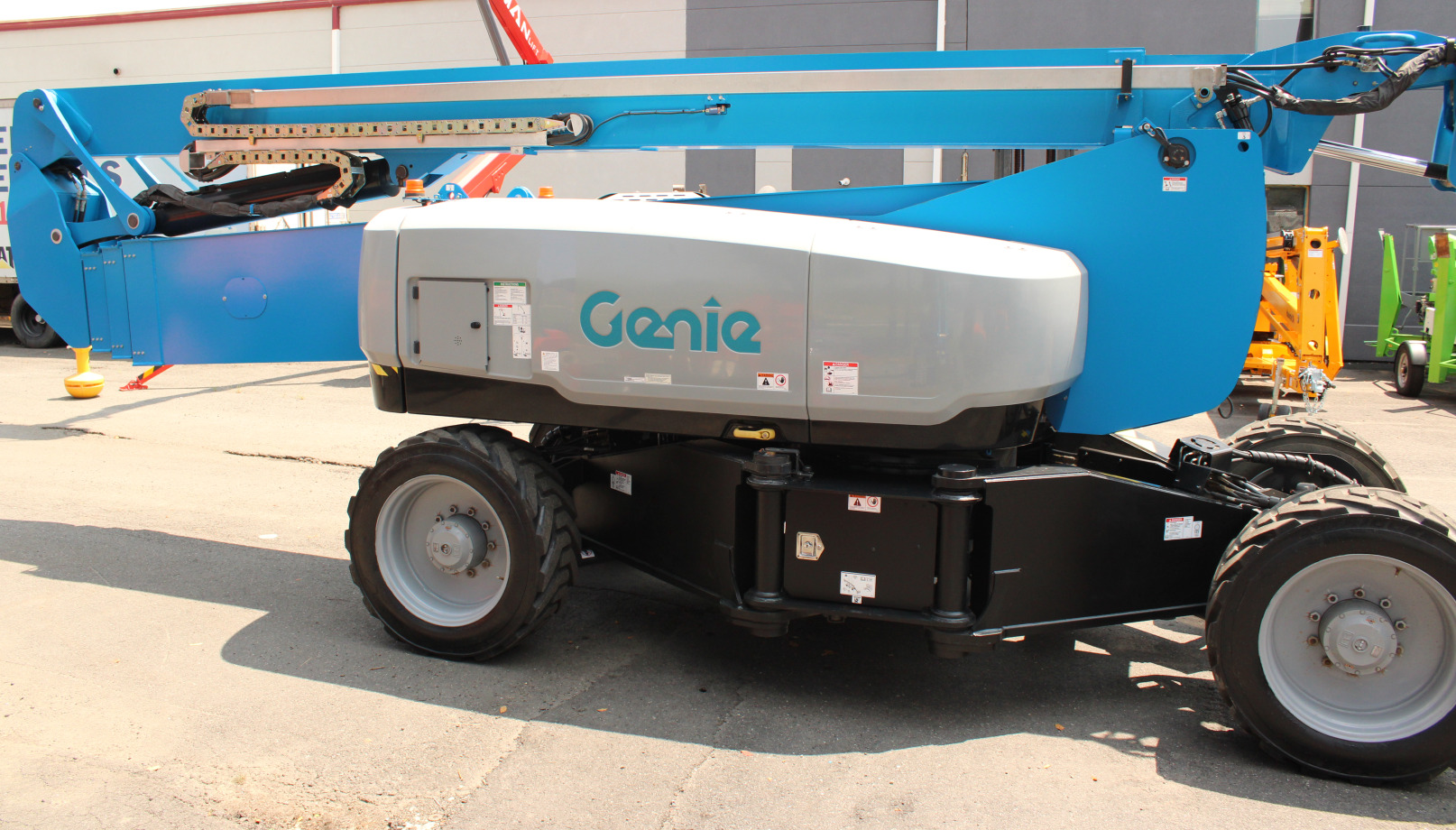 Genie Chipper,Articulated Boom Lift For Sale Near Millstone