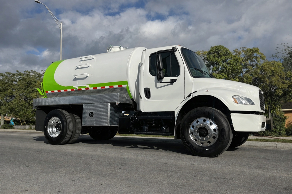 2018 FREIGHTLINER M2 2500g in Hialeah, FL