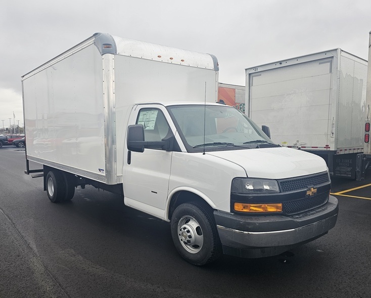 2025 CHEVROLET EXPRESS G3500 in Center Line, MI