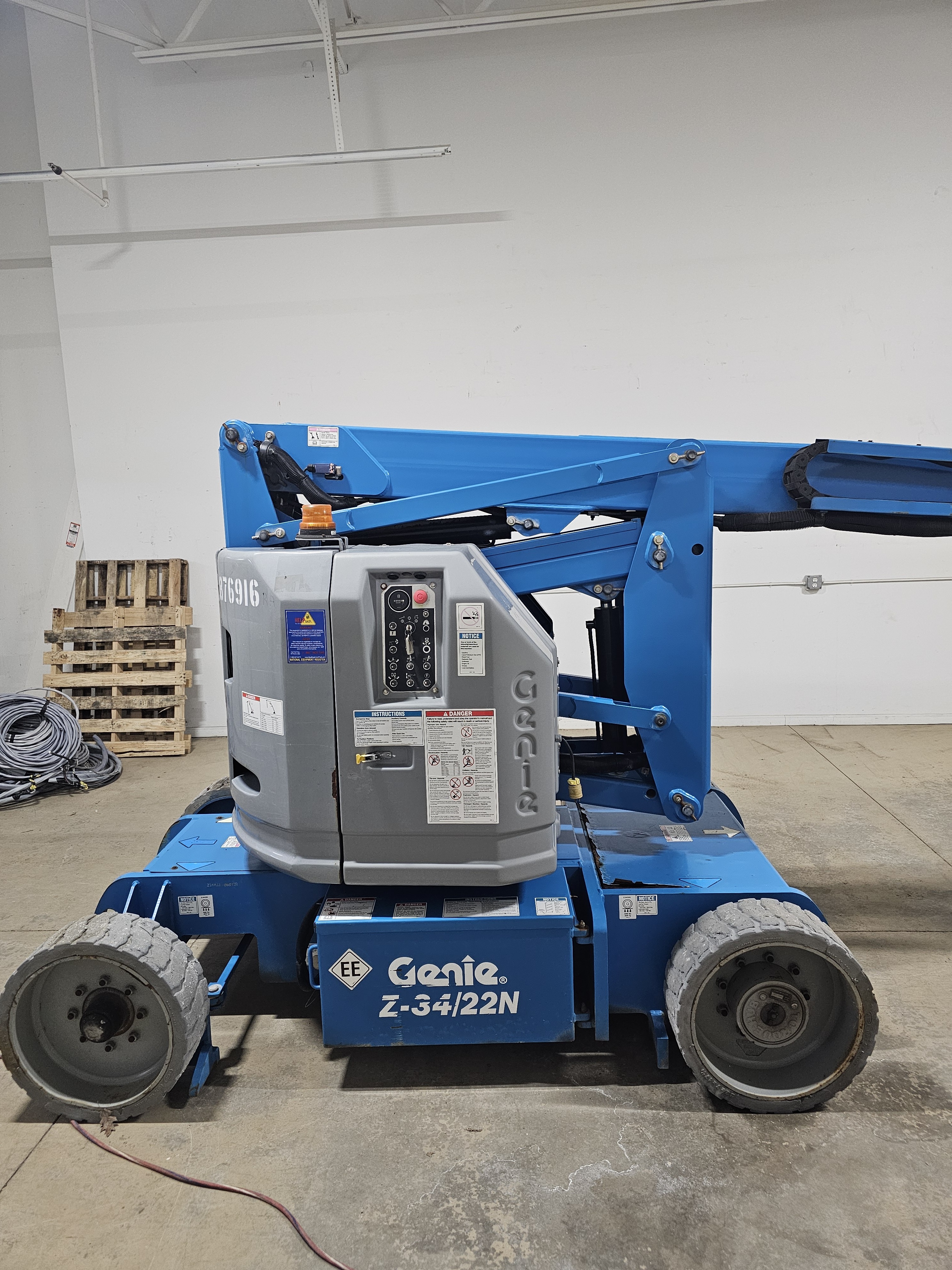 Articulated Boom Lift Equipment listings For Sale Near Gabriels