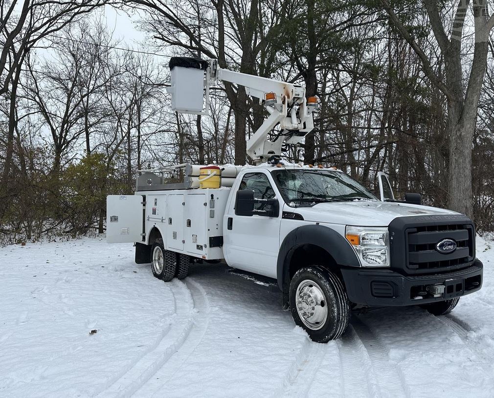 2012 ALTEC AT200A MOUNTED ON 2012 FORD F450 SD in Martinsville, IN