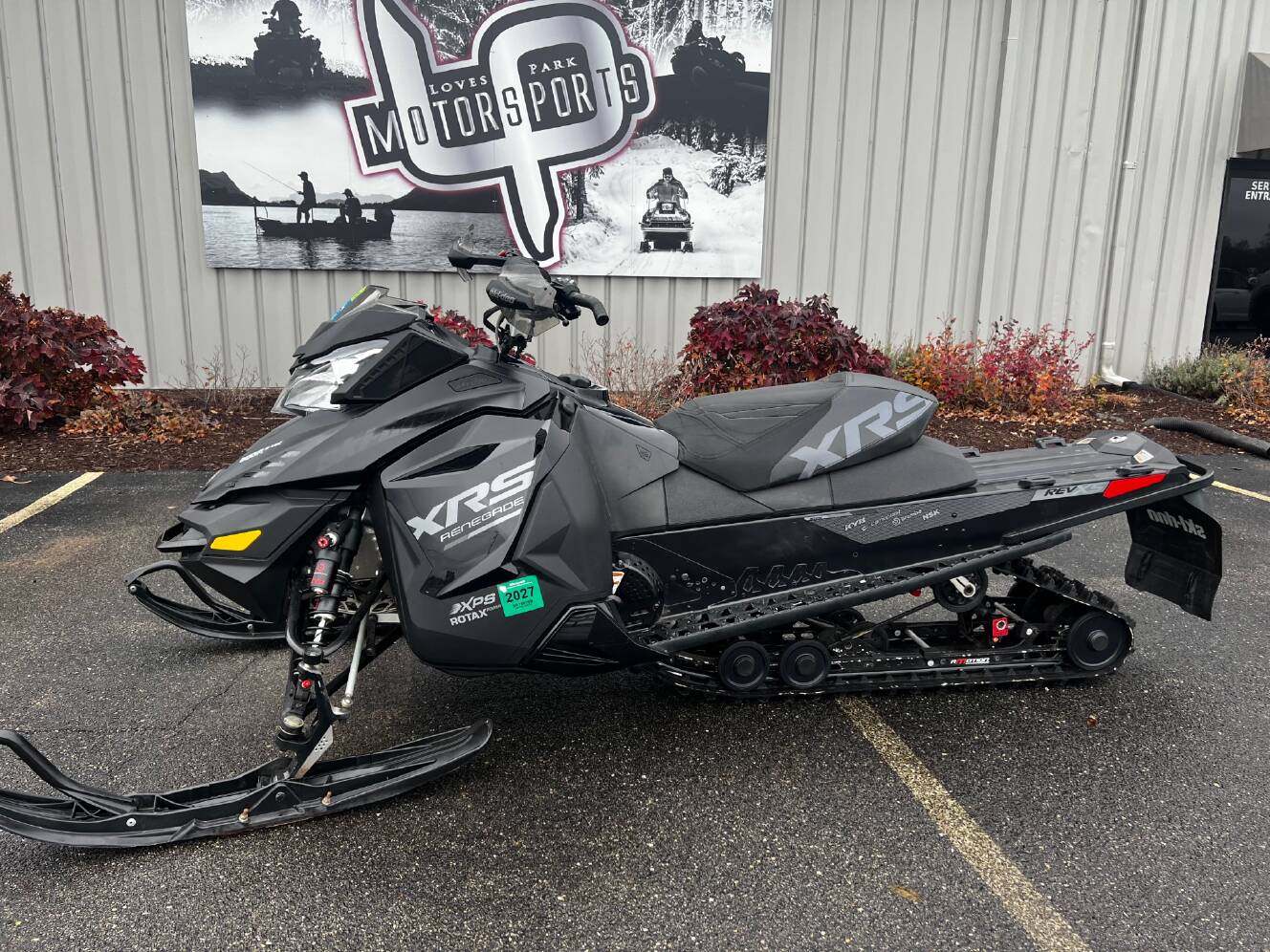 A photo of this 2015 Ski-Doo Renegade X-RS 800R E-TEC E.S., Ice Ripper XT