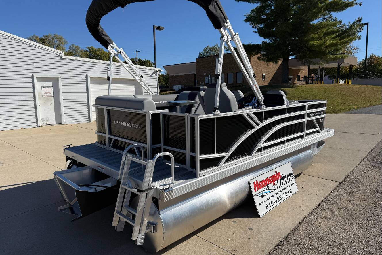A photo of this 2026 Bennington 168 SF Electric