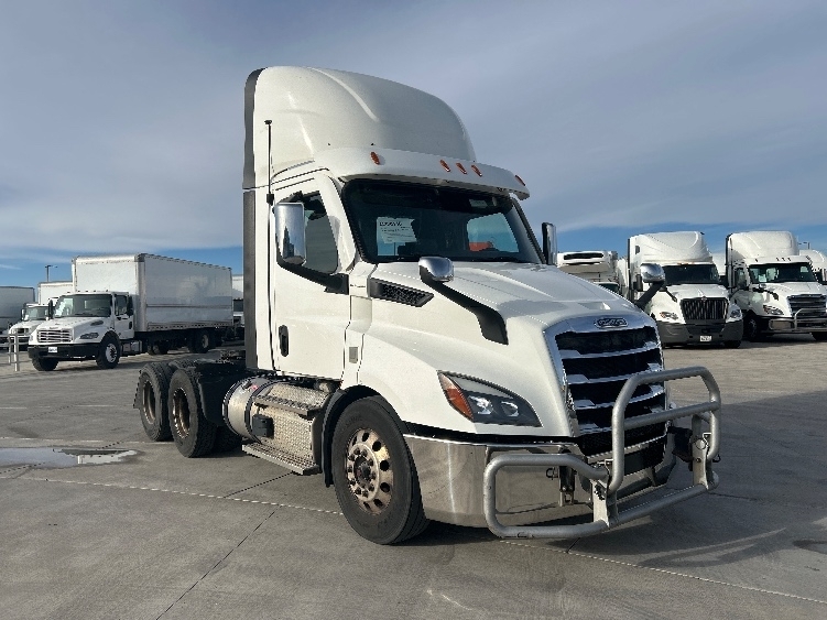2021 FREIGHTLINER CASCADIA 116 in Aurora, CO