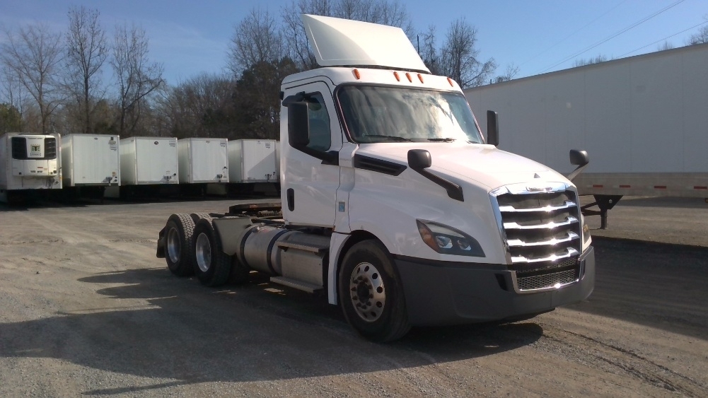 2020 FREIGHTLINER CASCADIA 126 in Boaz, AL