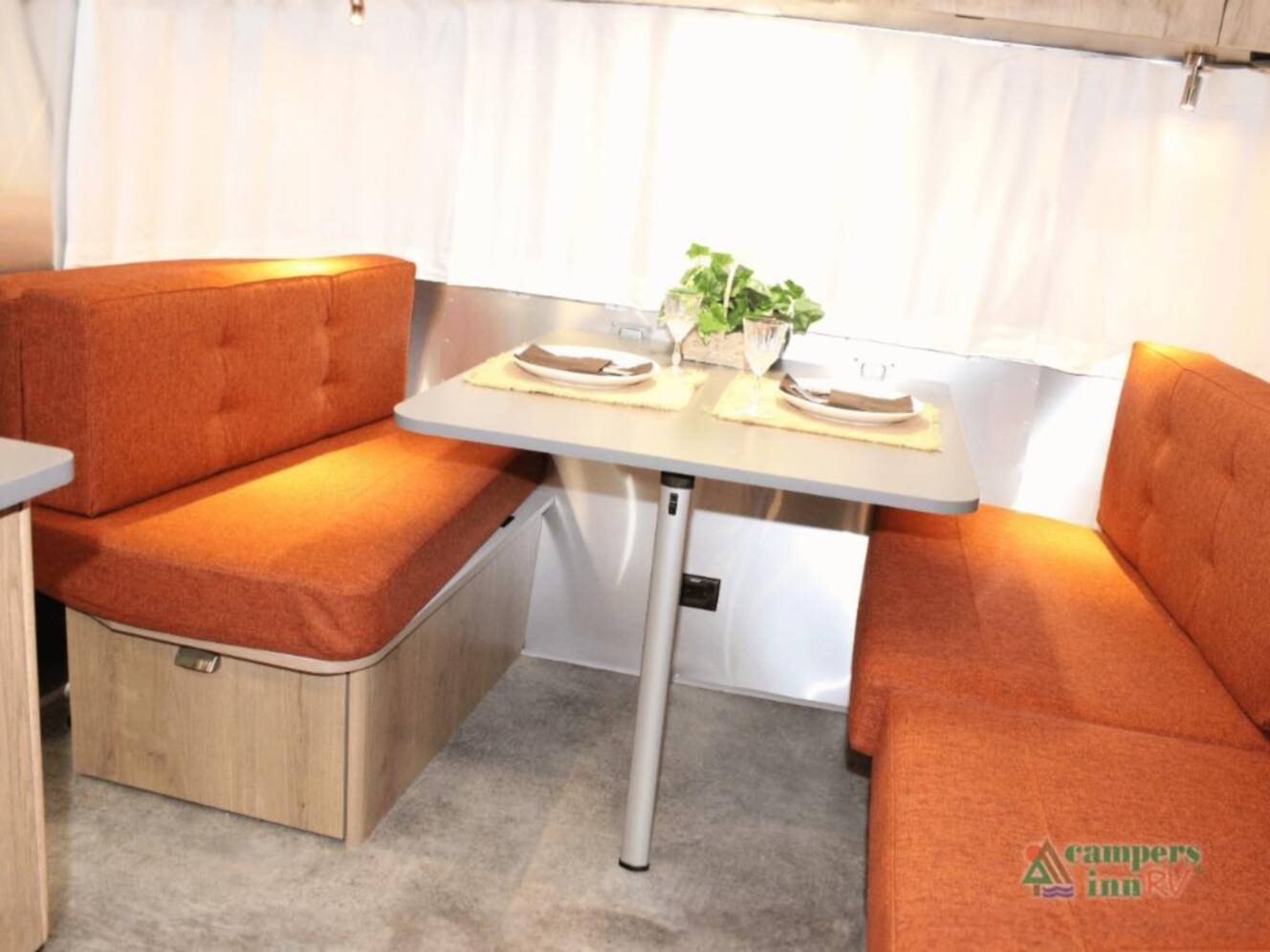 A photo of this 2026 Airstream Trade Wind 25FBQ