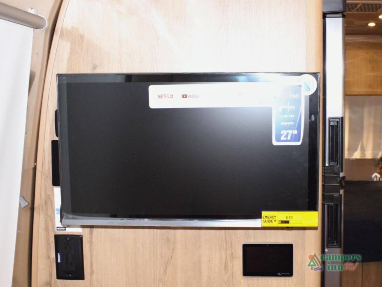 A photo of this 2026 Airstream Trade Wind 25FBQ